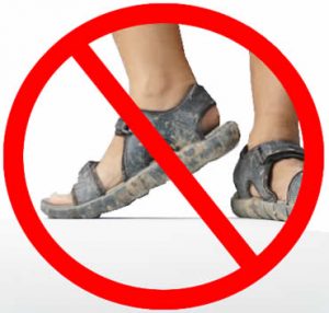 No sandals at FKK Clubs allowed